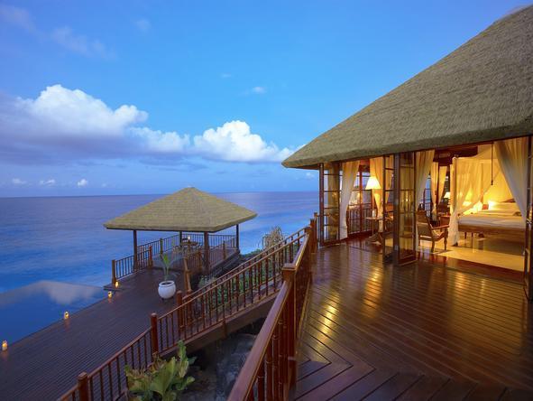 Fregate Island - Deck 